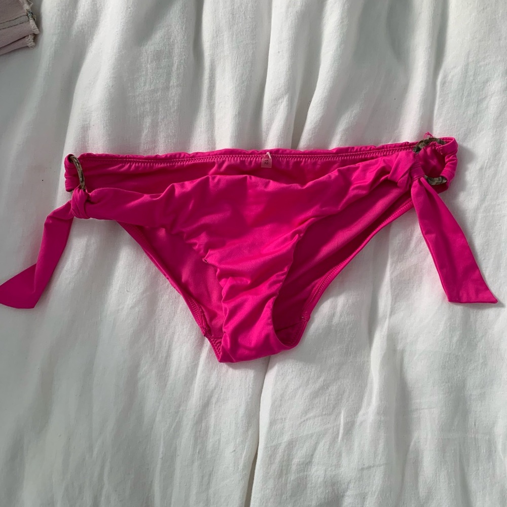 Seafolly bikini bottoms in hot pink